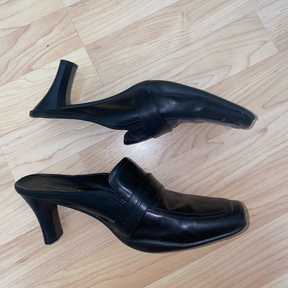 Women’s Black Leather Square Closed Toe Heels Work Mules - Picture 2 of 2